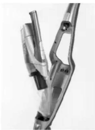 CONTINENTAL EDISON CEVCL230 - CHARGING THE VACUUM CLEANER - 5