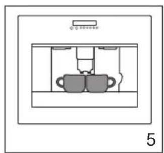 Atag CM4411ACUU - Preparing coffee (using coffeepeanes) - 2