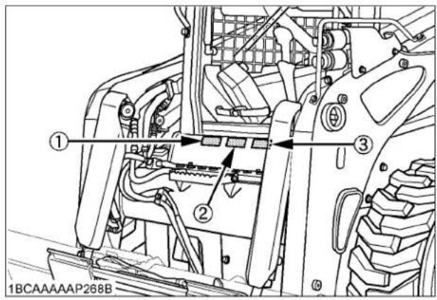 KUBOTA SSV75 - Avertissement - 11