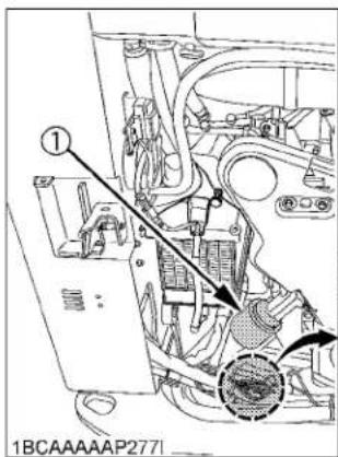 KUBOTA SSV75 - Remplacement de la cartouche du filtre d'huile du moteur - 1