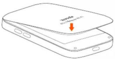 Tenda 4G180 - Installare la scheda SIM e la batteria - 7