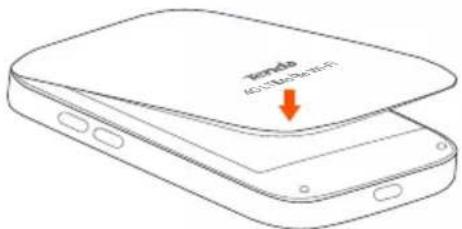 Tenda 4G185 - Włódz kartę SIM i baterie - 4