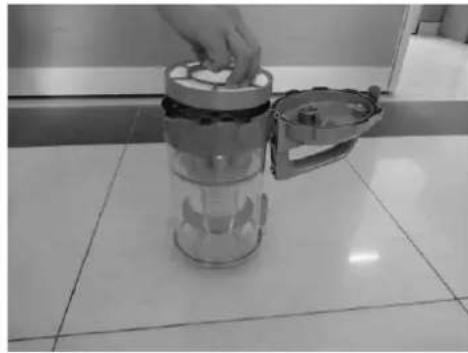 H.KOENIG AXO940 - Cleaning of front filter for motor: - 1