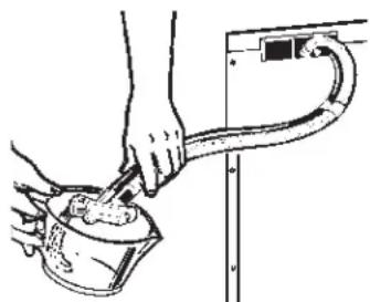 GE GDT226SILII - Dépose du raccord unicouple du robinet - 3