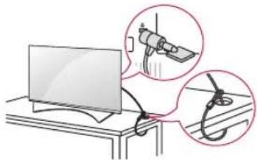 LG 49UF8007 - Utilizzo del sistema di sicurezza Kensington - 1