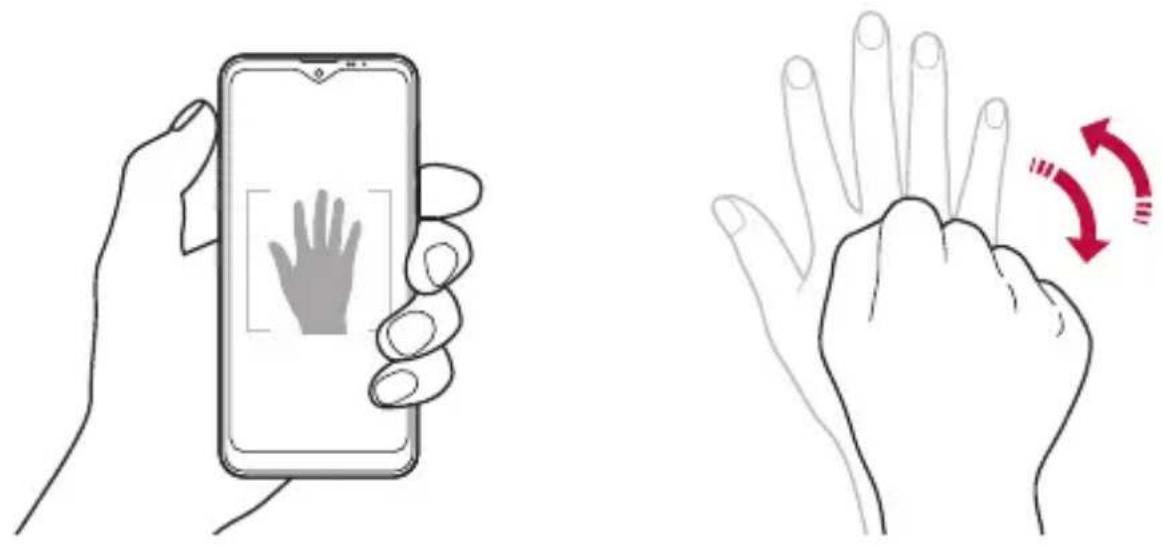 LG LMX540EMW - Gesture shot - 1