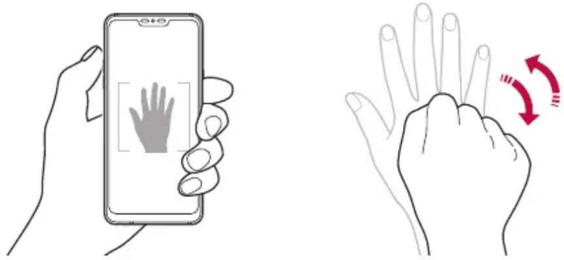 LG LMQ850EMW - Gesture shot - 1