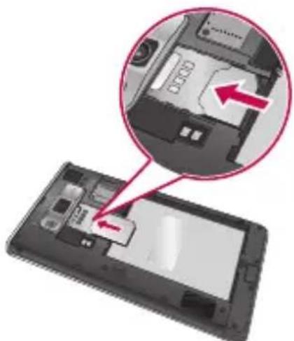 LG P700 - Installazione della scheda SIM e della batteria - 2