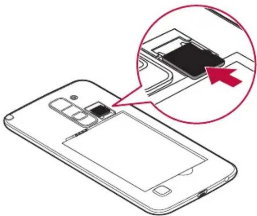 LG K520 - Inserting the memory card - 3