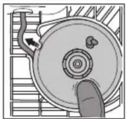 HUSQVARNA K 770 Rescue - To adjust the tension of the recoil spring - 4