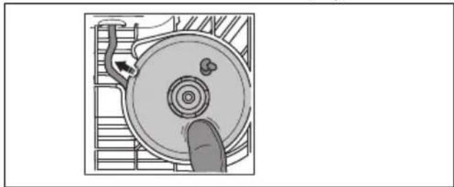 HUSQVARNA K 770 SmartGuard - De spanning van de terugspringveer afstellen - 4