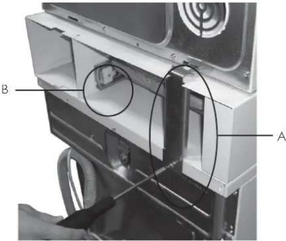 ASKO HDB1152W - Installazione del distanziatore sugli apparecchi posizionati uno sopra l'altro - 3