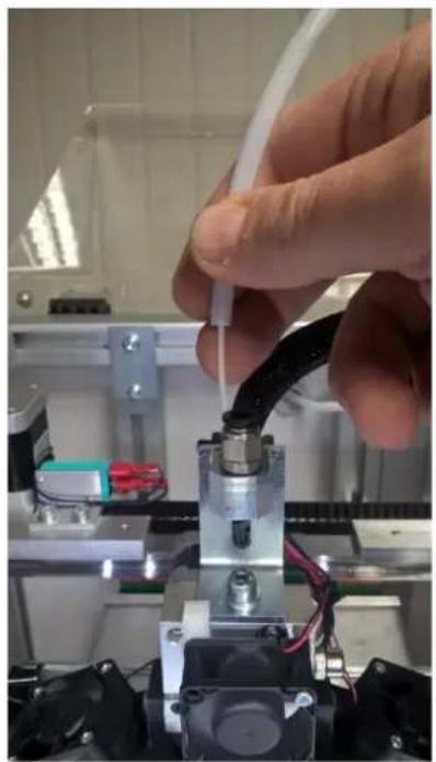 OLIVETTI 3D DESK - Chargement des bobines de filament - 1