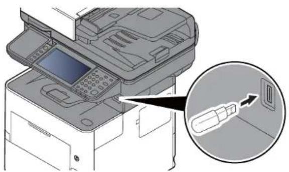OLIVETTI dCopia 4513M plus - Brancher la mémoire USB. - 1
