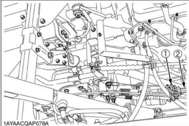 KUBOTA RTVX1100C - Vérification, caoutchoucs des joints homocinétiques - 6