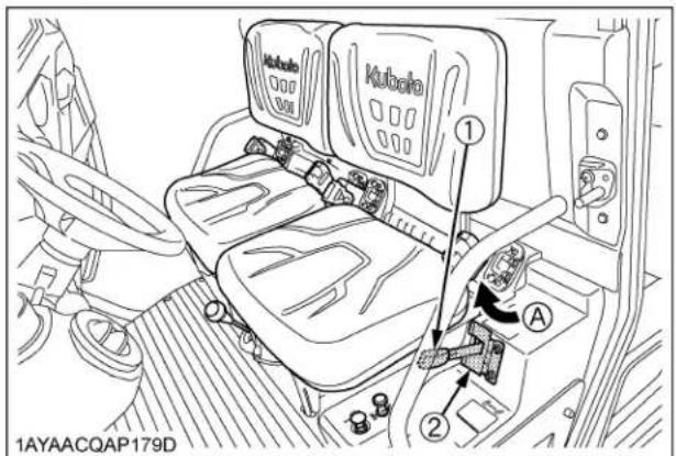 KUBOTA RTVX900 - Démarrage du moteur - 3