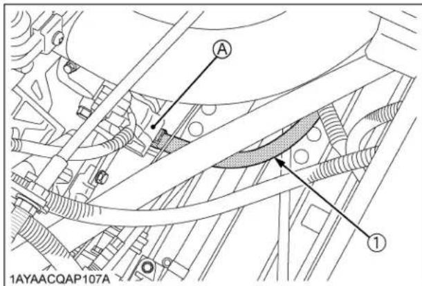 KUBOTA RTVX1140 - ■Vérification de la conduite d'huile hydraulique - 3
