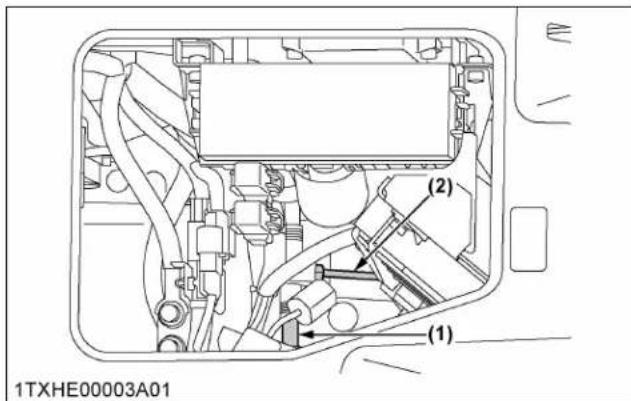 KUBOTA RTV520 - Vérification de la durite et du tuyau de frein - 3