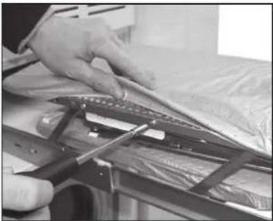 ASKO HPS532S - Installation de l'entretoise sur des machines déjà - 10