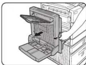 OKI B8300n - BOURRAGE PAPIER DANS LE PLATEAU D'ALIMENTATION AUXILIAIRE - 1