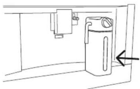 Fisher & Paykel EB30PSX1 - Remplissage du écipient à lait - 4