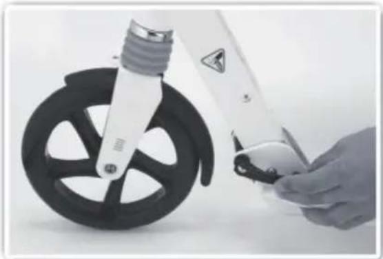 Klarfit Float - A Dispiegare il manubrio - 3