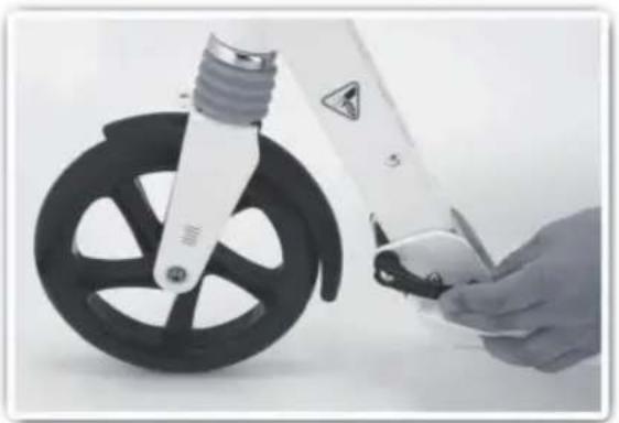 Klarfit Float - A Aufklappen des Lenkers - 3