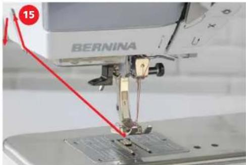 BERNINA 535 - Enfiler l'aiguille - 5