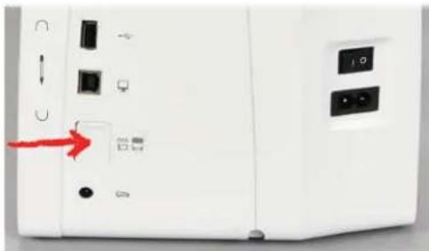 BERNINA 570 QE E - Monter la plaque a aiguille - 1