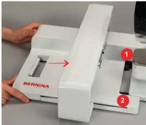 BERNINA 535 E - Raccorder le module de broderie - 1