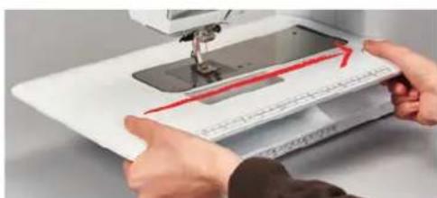 BERNINA 535 E - Utiliser la table rallonge - 1