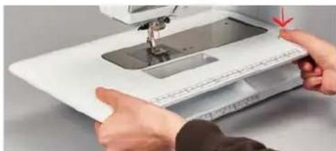 BERNINA 535 E - Utiliser la table rallonge - 2