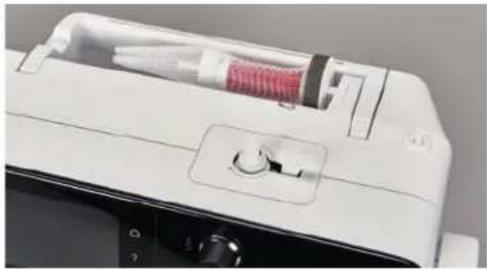 BERNINA 535 E - Support de bobine à l'horizontalé - 2