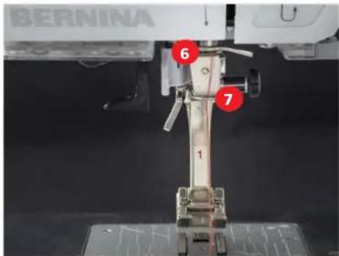 BERNINA 535 E - Enfilier I'aiguille - 1