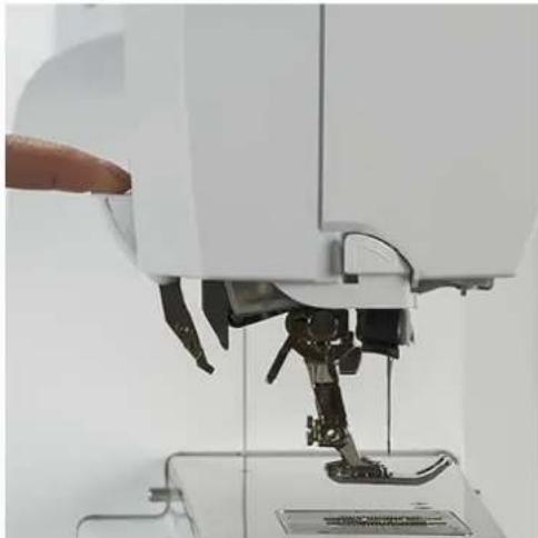 BERNINA 770 QE PLUS - Activer le système d'entraînement BERNINA Dual Transport - 1
