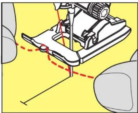 BERNINA 770 QE PLUS - Utilisation de ganse avec le pied pour boutonnière #3C - 1