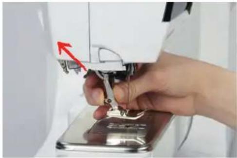 BERNINA 790 PLUS Crystal Edition - ATTENTION - 3