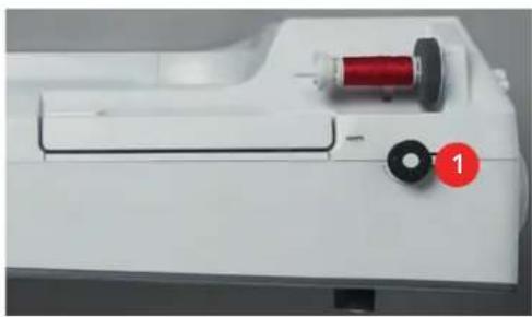 BERNINA 790 PLUS Crystal Edition - Embobiner la canette - 2