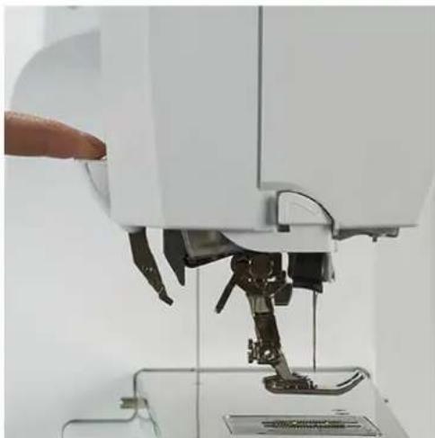BERNINA 790 PLUS Crystal Edition - Activier le système d'entrainement BERNINA Dual Transport - 1