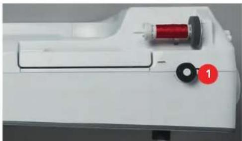 BERNINA 700 E - Embobiner la canette - 2