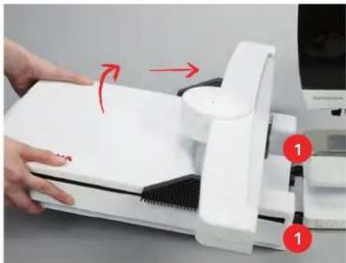 BERNINA 700 E - Transport du module de broderie - 1