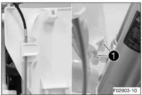 HUSQVARNA TC 50 (2021) - Monter la plaque frontale - 1