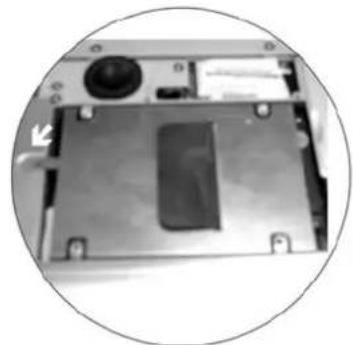 ECS 600L - Comment retirer le disque dur - 3