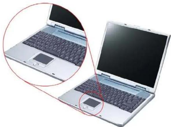 ECS G553 - Précautions concernant le TouchPad - 1