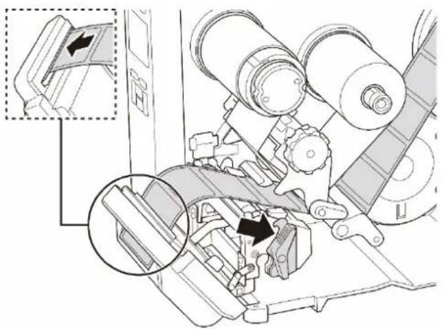 BROTHER TJ4520TN - Chargement du support en mode Cutter (En option pour TJ-4420TN/TJ-4520TN/TJ-4620TN) - 5