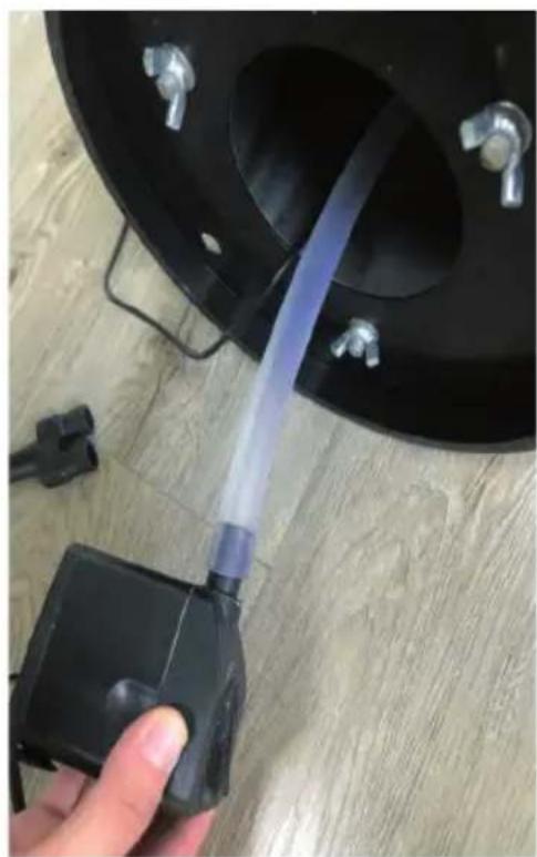 Blumfeldt Ayana - 2: collegare la pompa al tubo flessibile. - 2