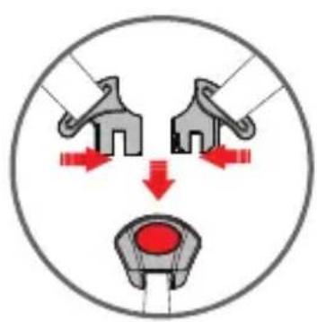 Foppapedretti iWood - Securing the child with the harness - 5