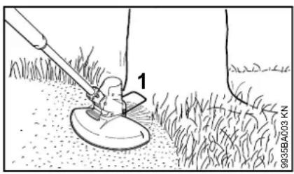 STIHL FSE 52 - Fauchage sous des obstacles - 1