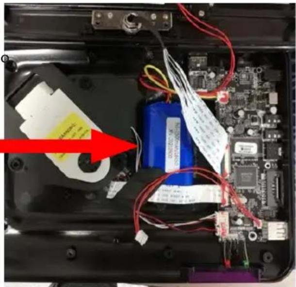 Trevi PDX 1409 S2 - Operare esclusivamente in assenza di collegamento dell'apparecchio alla rete elettrica! - 1