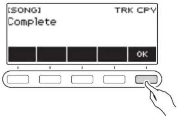 CASIO CTS400 - 10.Quand « Complete » apparaît sur l'affichage, appuyez sur OK. - 1